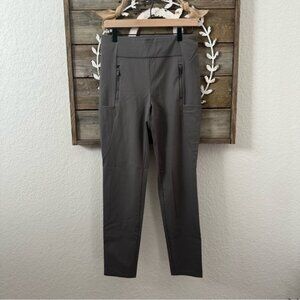 Athleta Gray Leggings‎ with High-Waisted Design and Smooth Stretchy Fabric